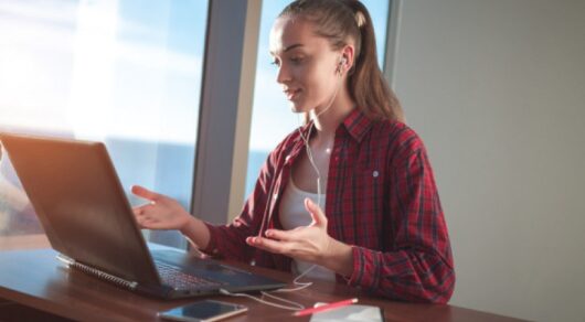 دانشجویان در کلاس آنلاین