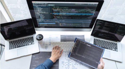 آموزش آنلاین توسعه نرم افزار و IT