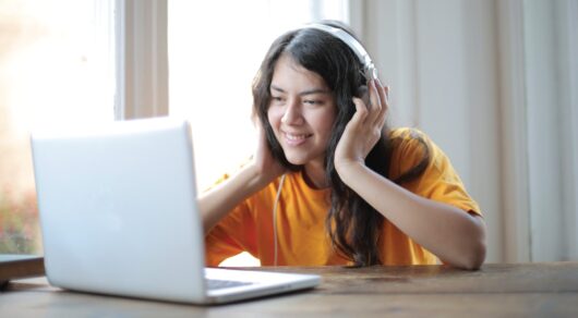 لیسنینگ آیلتس